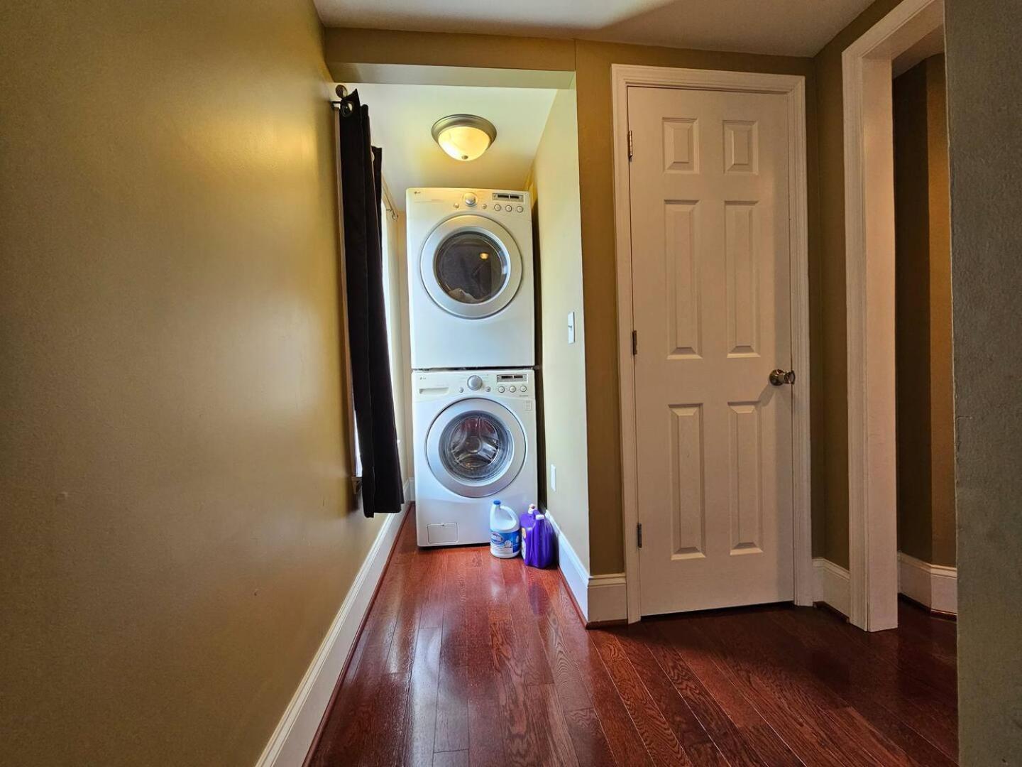 Two Story Queen Primary Towson Bagian luar foto