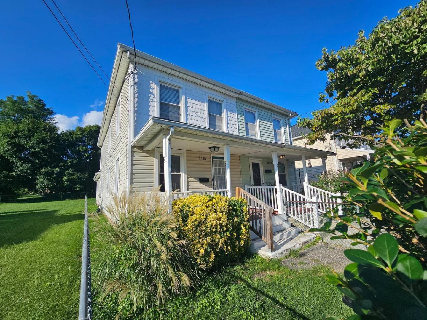 Two Story Queen Primary Towson Bagian luar foto